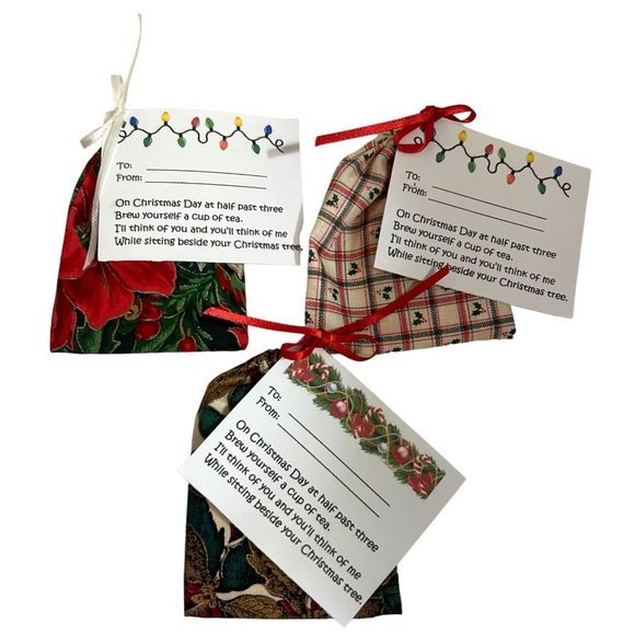 Handcrafted Christmas Fabric Gift Bags with Gift Tags - Picture 2 of 5